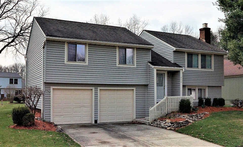 1st image of 842 McDonell Dr