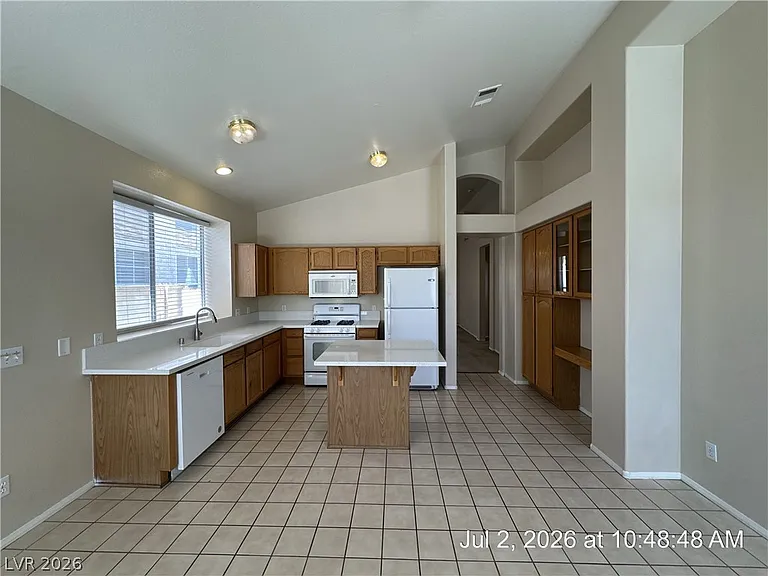 122 McLaren St — Photo 19