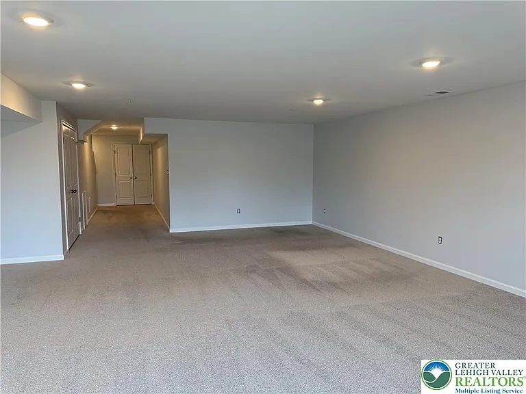 1077 Turnstone Dr — Photo 23