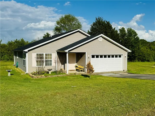103 Bragg Dr, Williamston, SC 29697