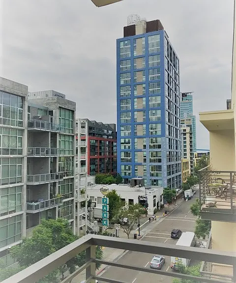 Urbana East Village Rental Flats — Photo 32