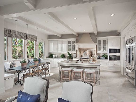 Messina Residence 2 - Open Concept Kitchen and Dining