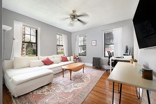 62 Queensberry #104 Photo 1