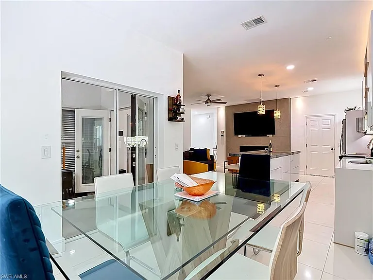 10735 San Tropez Cir — Photo 8