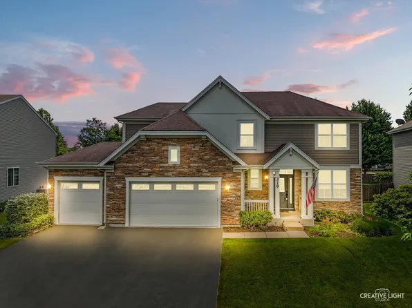 318 Winthrop Dr, Oswego, IL 60543