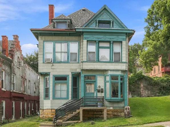 568 Loras Blvd, Dubuque, IA 52001