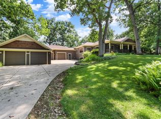 4525 Silverwood Dr, Delavan, WI 53115