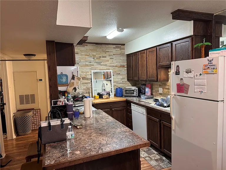 904 University Oaks Blvd #101 — Photo 9