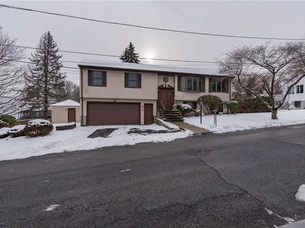 144 Swift St, Providence, RI 02904