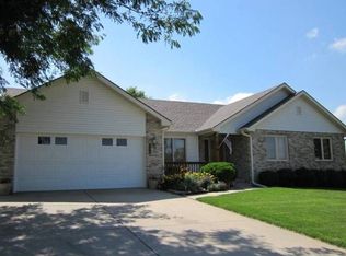 865 Gottsch Dr, Arlington, NE 68002