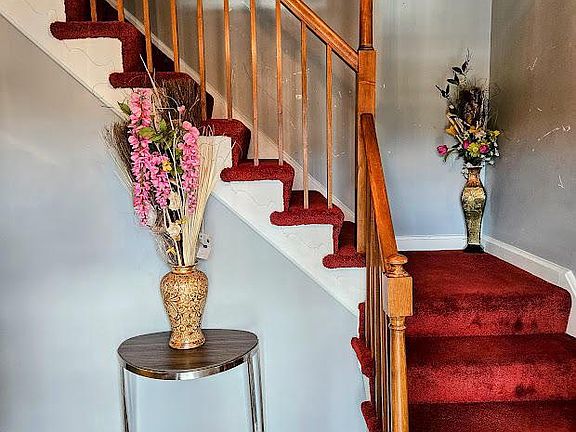 3rd image of 13316 Foxhall Dr