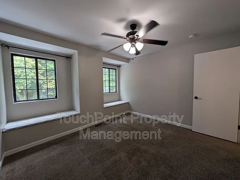 9111 Sharonbrook Dr #D — Photo 11