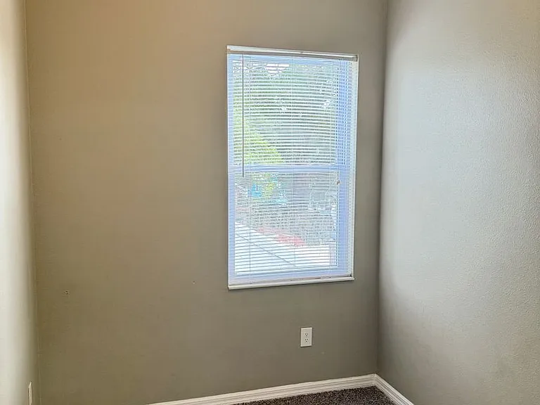 1808 E. Columbus Drive — Photo 31