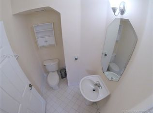 11641 NW 68th Ter, Doral, FL 33178