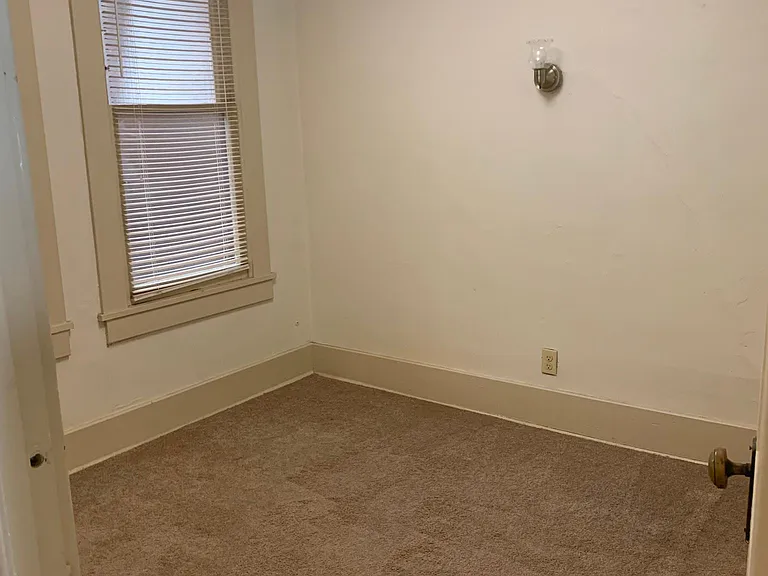 200 W Main St #32 — Photo 11
