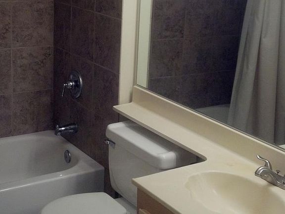 Upstairs Full Bath