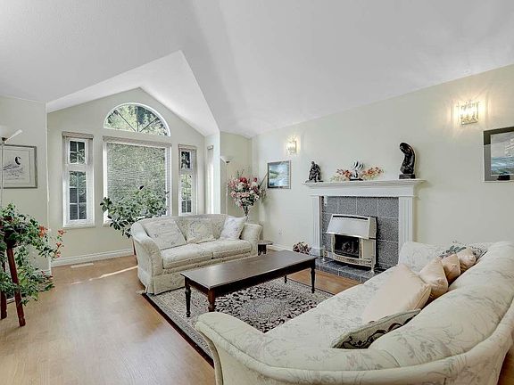 2nd image of 9433 164th St
