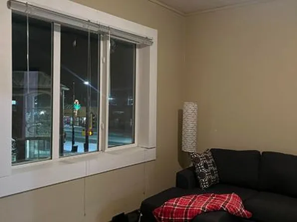 5002 50th Ave #1A, Olds, AB T4H 1S3