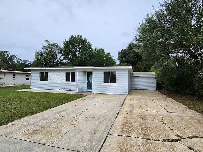 606 Chaseville St — Photo 4