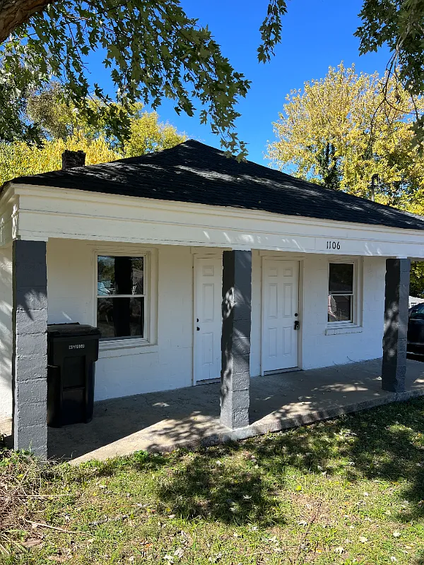 1106 Parker — Photo 3