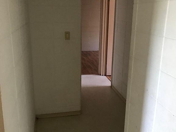 3rd image of 9126 S Buffalo Ave APT 3C