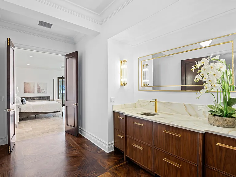 3240 N Flagler Dr — Photo 29