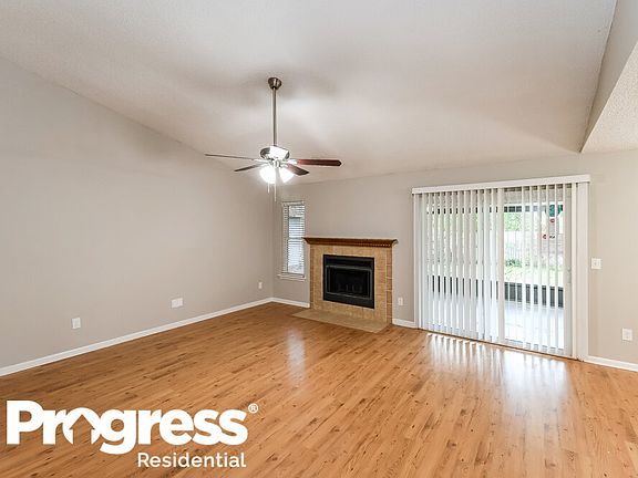 4th image of 8136 Honeysuckle Ln
