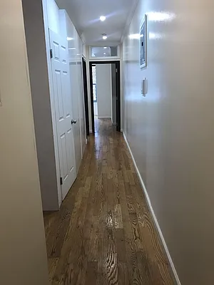 Rented by Your Vanity Realty | media 33