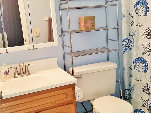 5th image of 2801 N Pine Island Road #204