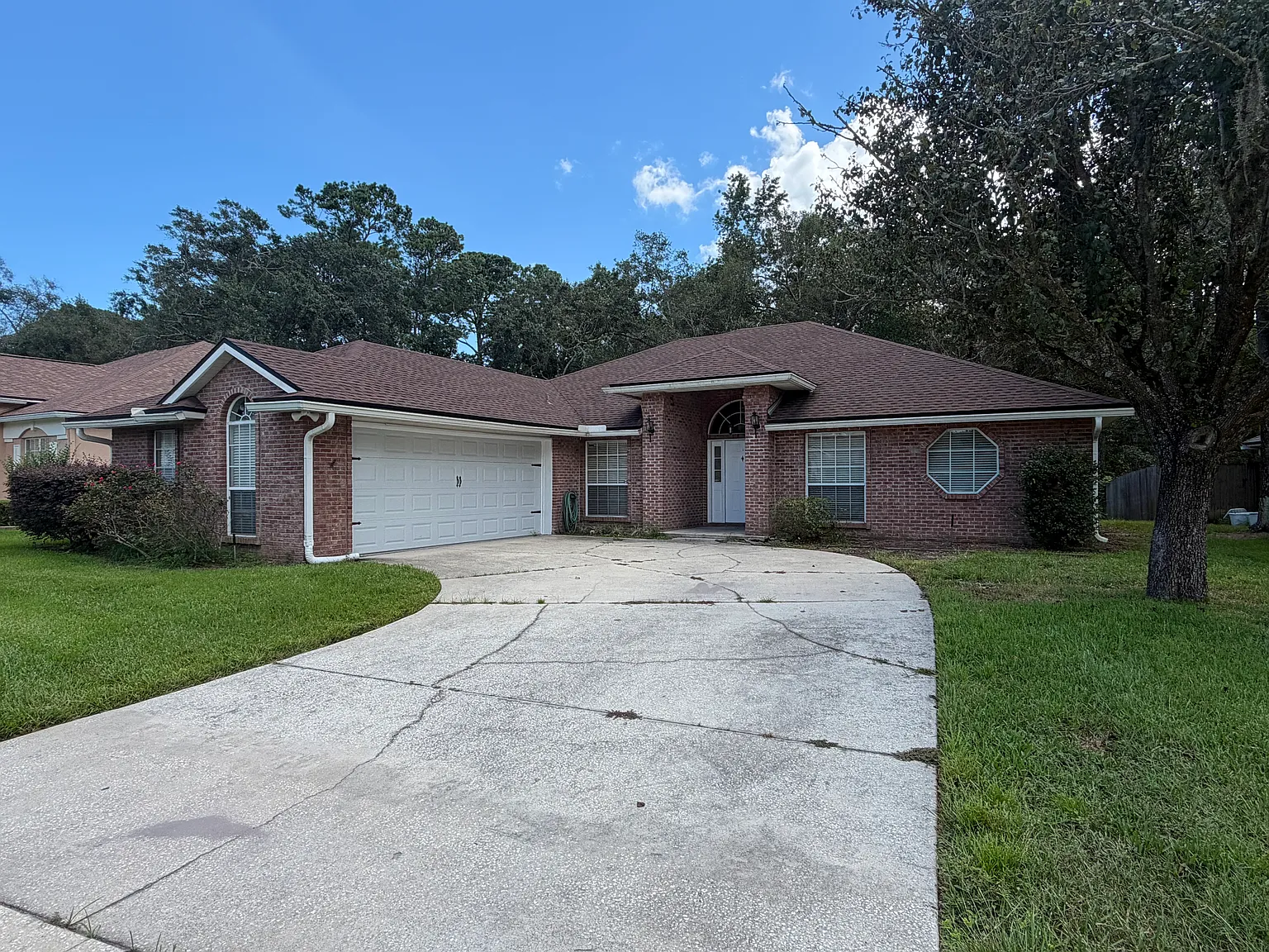 4 bed, 2139 sqft, $3,300 — Photo 2