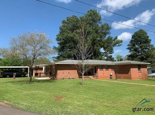 1208 Park Ln, Daingerfield, TX 75638