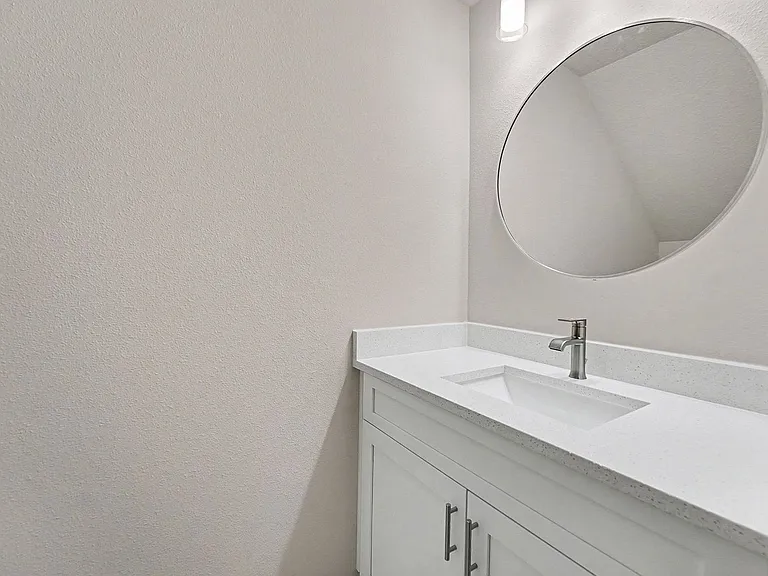 2549 Mario Way — Photo 11