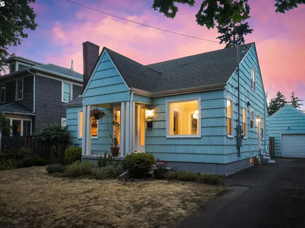 1033 NE Ainsworth St, Portland, OR 97211