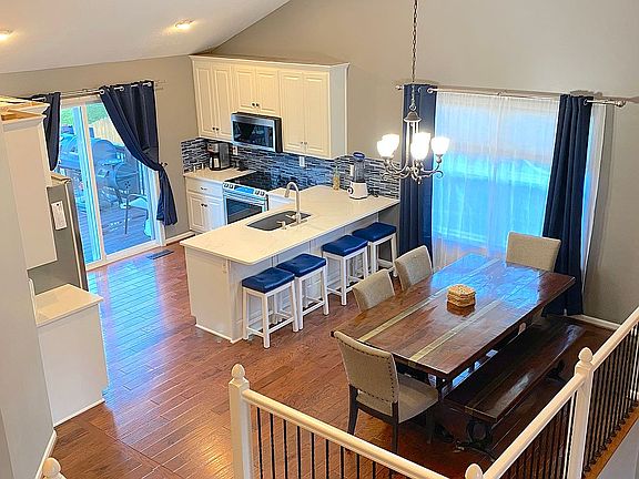 4th image of 10114 Miller Ln