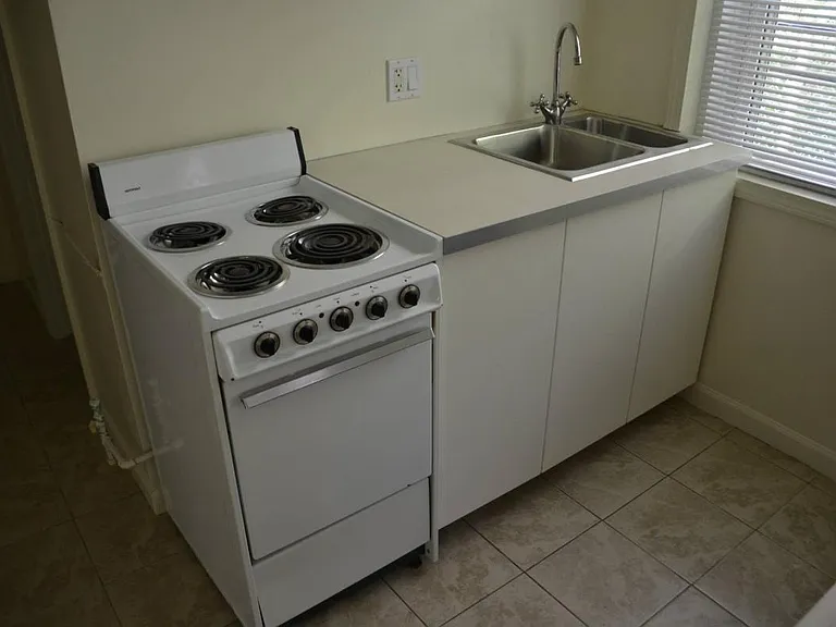 3536 W Belmont Ave #G1 — Photo 2