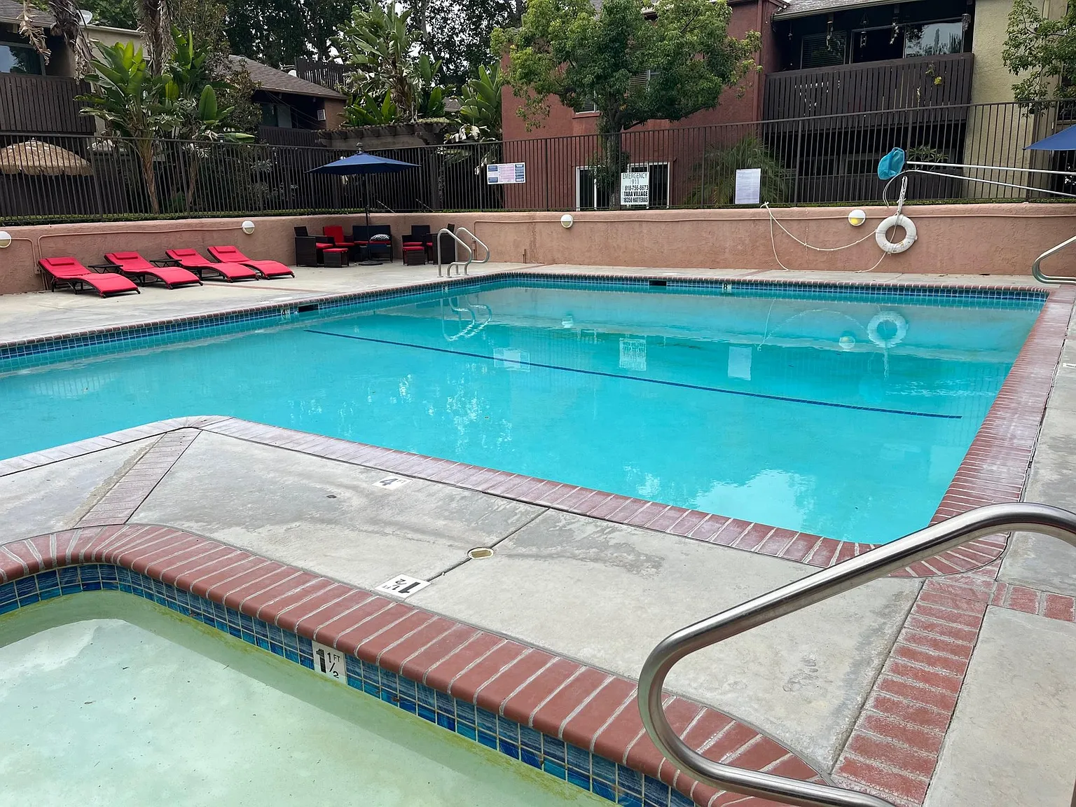 Hatteras St, Tarzana — Photo 4