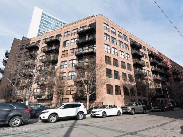520 W Huron St APT 414, Chicago, IL 60654