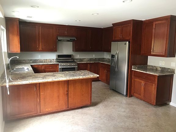 2nd image of 5161 Elmwood Ave