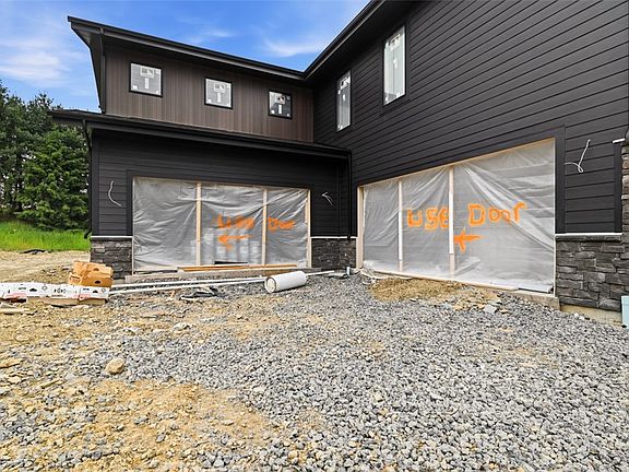 4th image of 2397 Leonard Ln