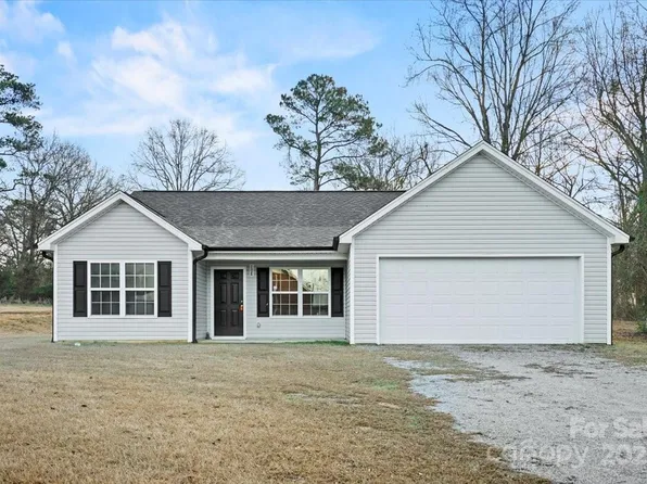 108 S Mine St, Jefferson, SC 29718