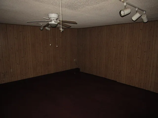 609 S 22nd St — Photo 15