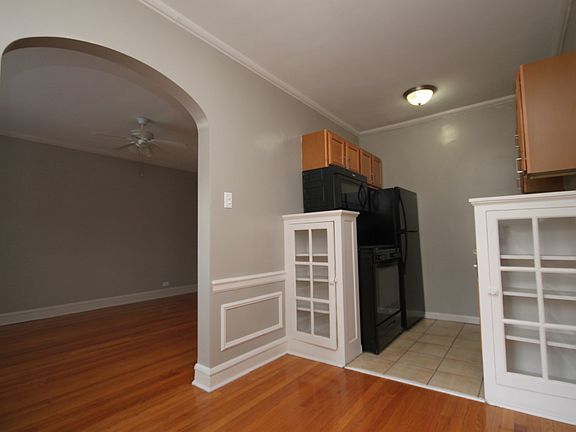 4th image of 1261 W Argyle St APT 102