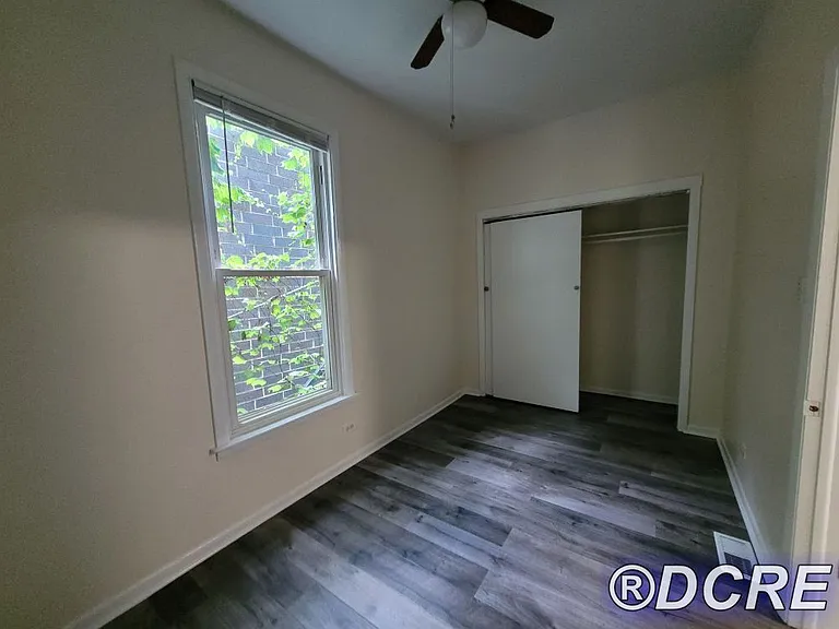 2627 N Mildred Ave #1R — Photo 8