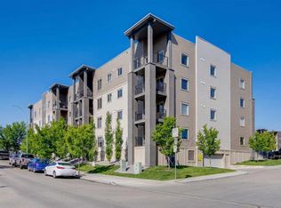 403 N Mackenzie Way SW #3407, Airdrie, AB T4B 3V7