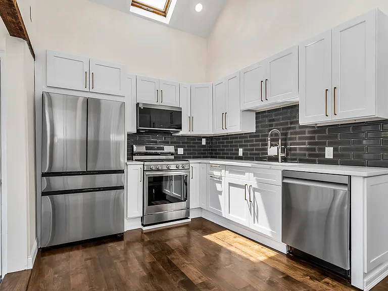 20 Pickman St #2 — Photo 5