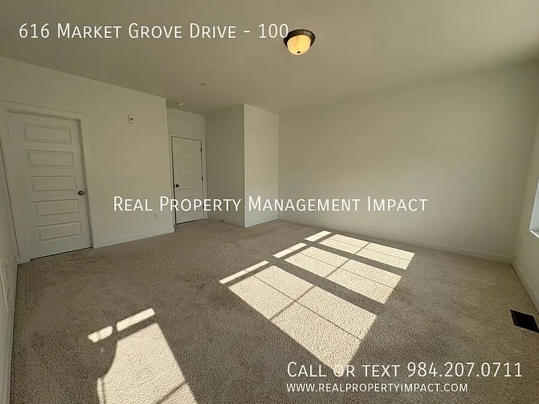 616 Market Grove Dr #100 — Photo 22