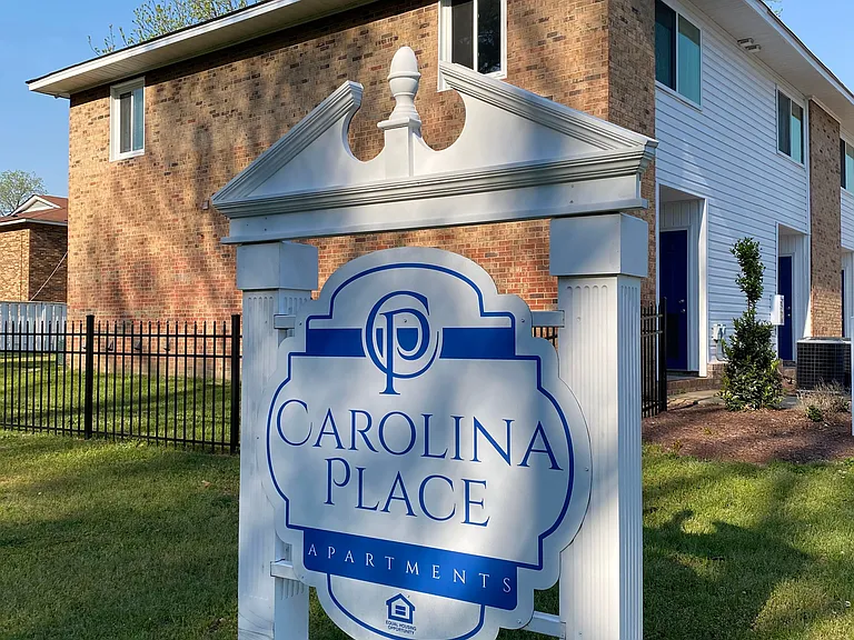 Carolina Place — Photo 2