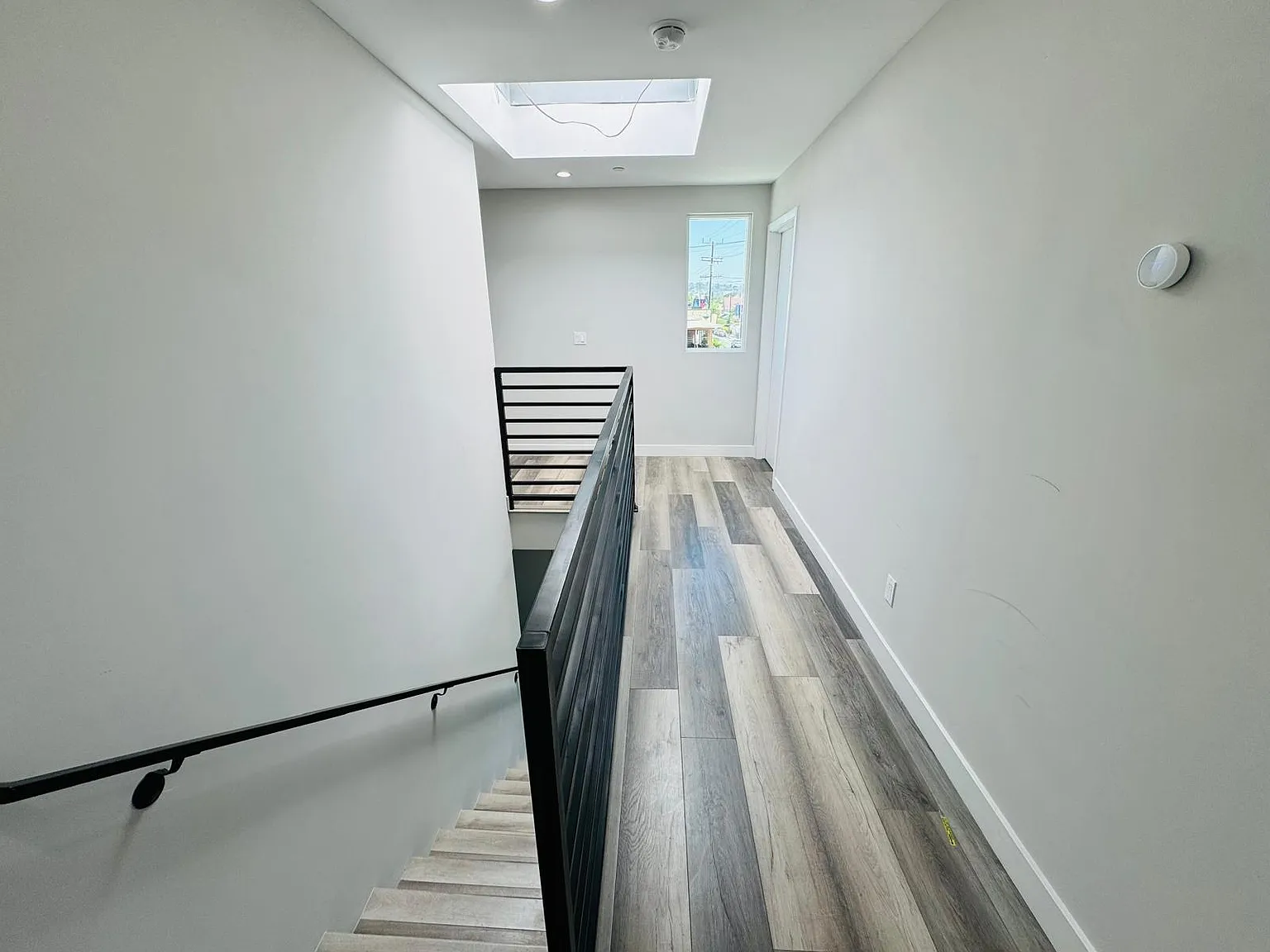 1 bed, 350 sqft, $700 — Photo 2