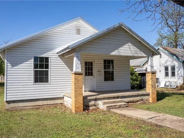 713 N Chickasaw St, Pauls Valley, OK 73075