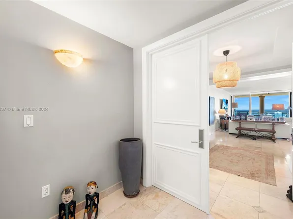 445 Grand Bay Dr APT 908, Key Biscayne, FL 33149